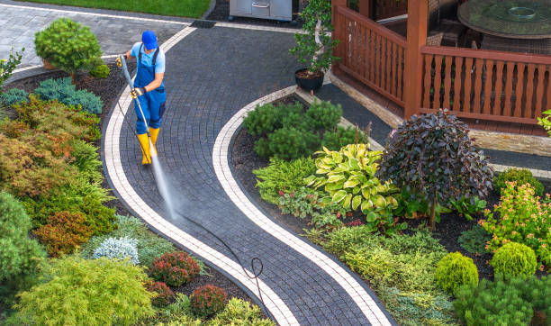 Best Garage Pressure Washing  in Connersville, IN